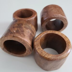 Set Of 4 Pottery Barn Wood Napkin Rings